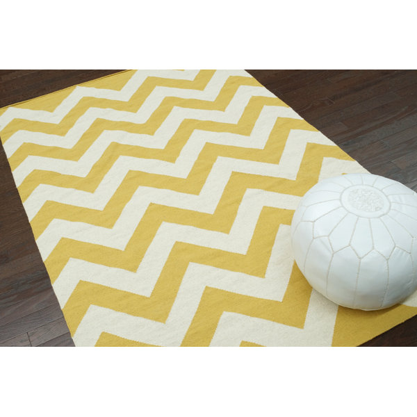 Latitude Run® Panama Chevron Handmade Flatweave Wool Area Rug in Gold